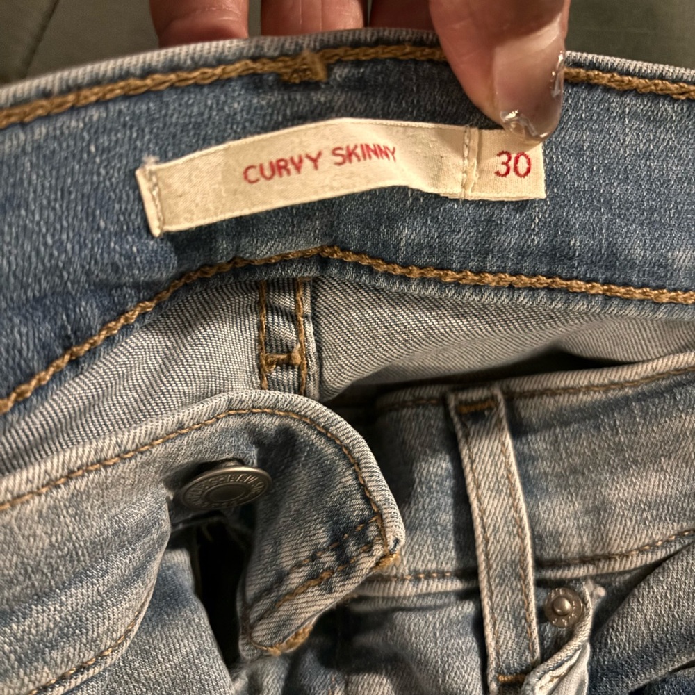 Distressed Levi’s - Picture 3 of 7